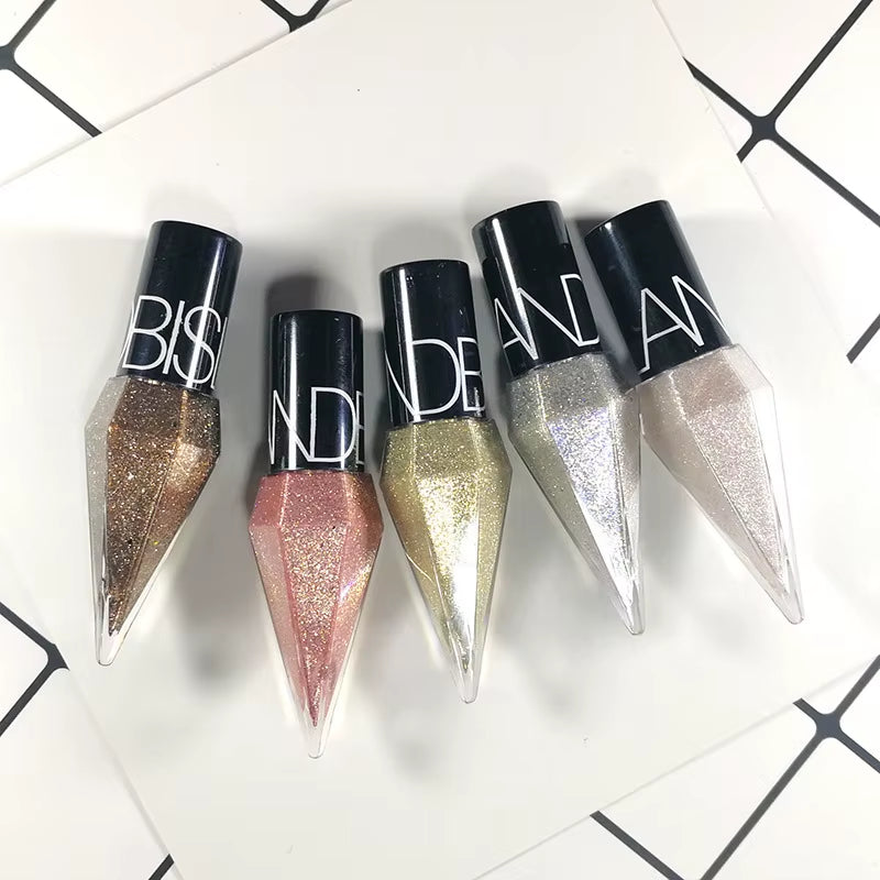 Liquid Glitter Eyeliner for Bold, Shimmering Eyes
